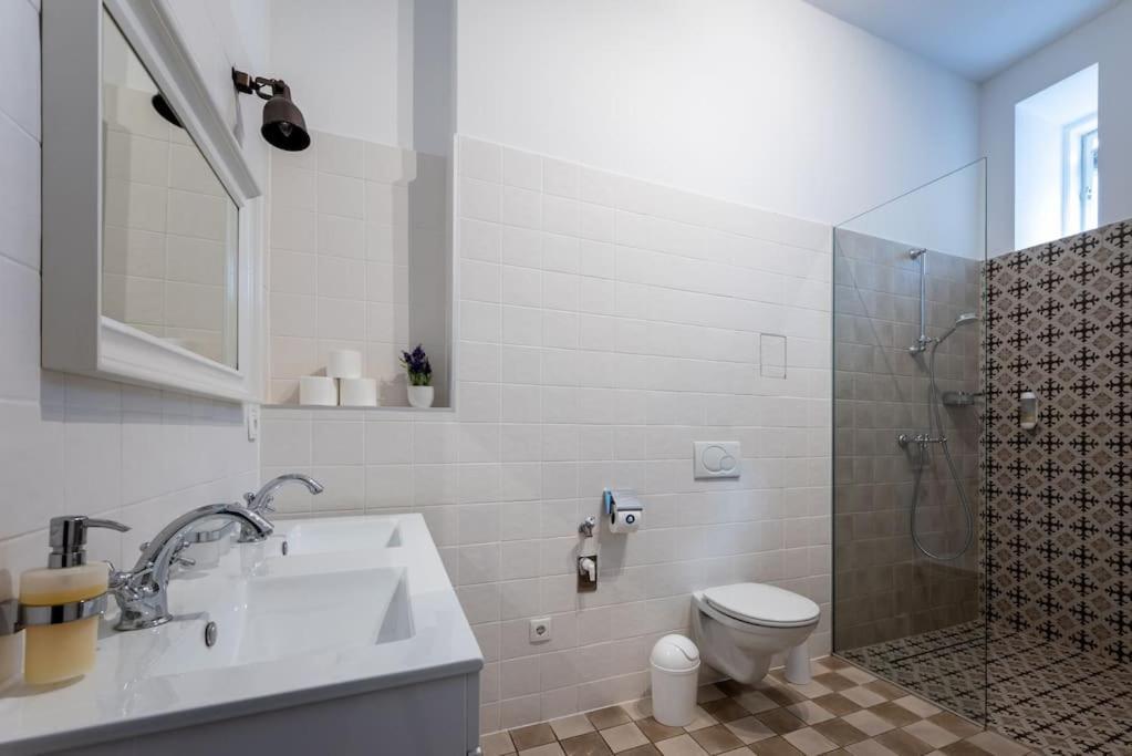 Appartement Spacious 2br By Metro And Center By Hm